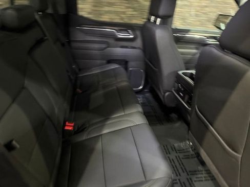 Used 2025 GMC Sierra 1500 SLT w/ SLT Premium Plus Package AWD/4WD image 33