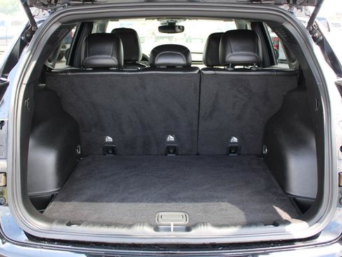 Used 2023 Jeep Compass Limited AWD/4WD image 9