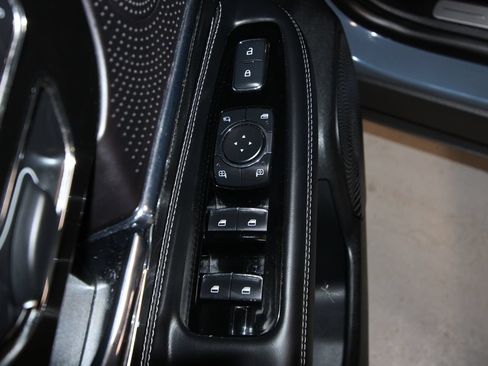 Used 2025 Lincoln Corsair FWD image 6