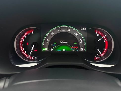 Used 2022 Toyota RAV4 Limited image 17