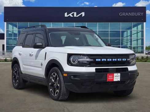 Used 2021 Ford Bronco Sport Outer Banks image 3