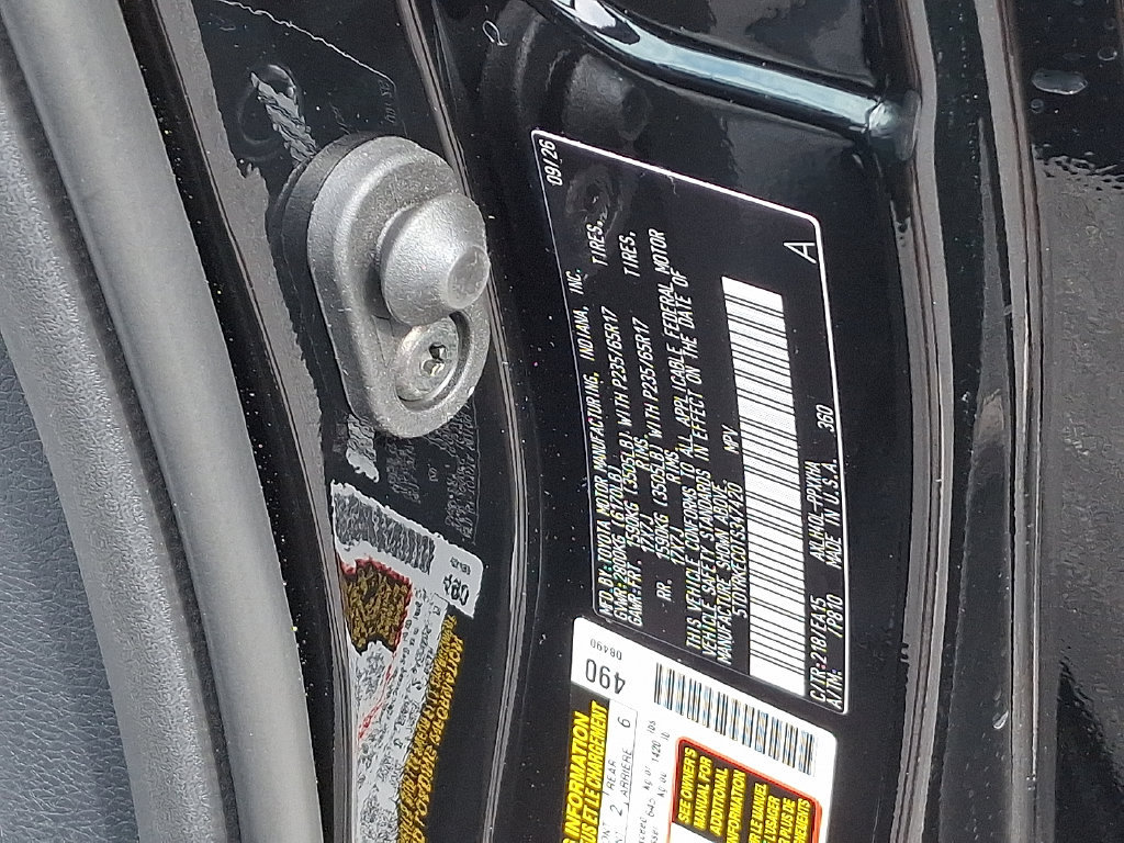Used 2026 Toyota Sienna XLE FWD image 32