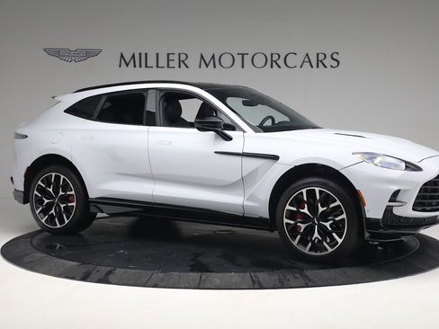 Used 2023 Aston Martin DBX 707 image 9