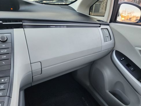 Used 2012 Toyota Prius Two image 28