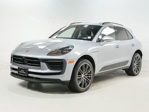 Used 2026 Porsche Macan AWD/4WD image 1