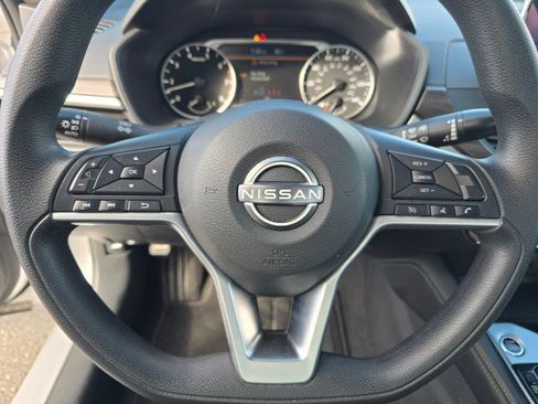 Used 2023 Nissan Altima 2.5 SV image 27