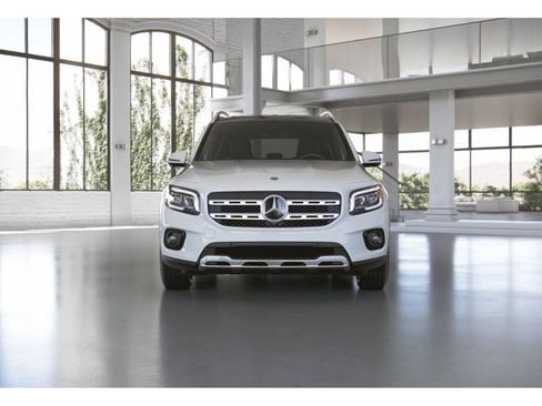 Certified 2023 Mercedes-Benz GLB 250 4MATIC image 8