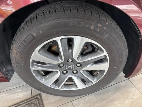 Used 2016 Honda Odyssey Touring Elite image 40