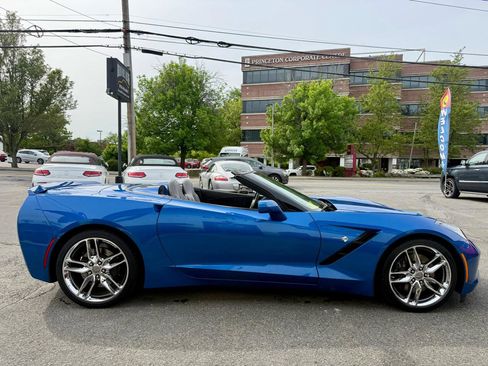 Used 2014 Chevrolet Corvette Stingray Convertible w/ 3LT Preferred Equipment Group RWD image 23