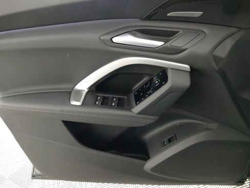 Used 2025 Audi Q5 Premium Plus image 24