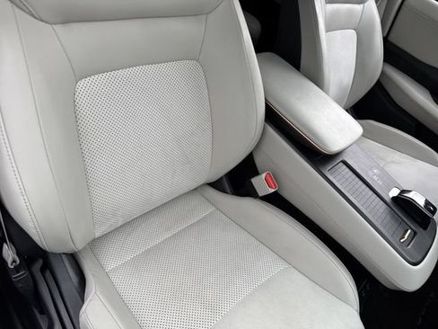 Certified 2024 Nissan Ariya AWD image 28