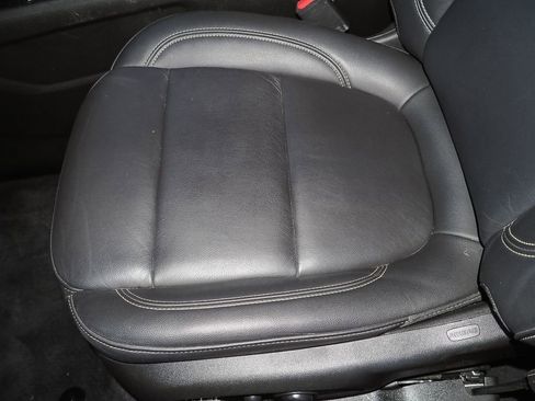 Certified 2022 Chevrolet Traverse LT image 25