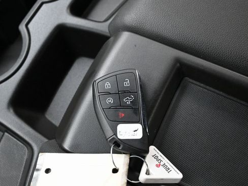 Used 2024 Chevrolet Silverado 1500 Custom image 23