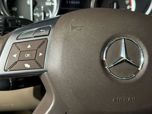 Used 2012 Mercedes-Benz ML 350 BlueTEC 4MATIC image 32
