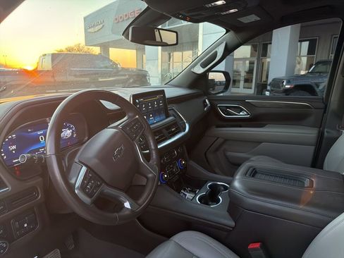 Used 2022 Chevrolet Tahoe Z71 w/ Z71 Off-Road Package image 8