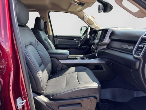 Used 2019 RAM 1500 Big Horn AWD/4WD image 10