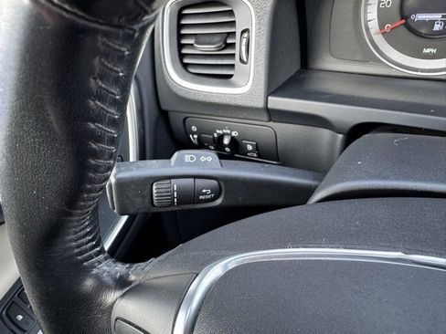 Used 2013 Volvo S60 T5 image 24