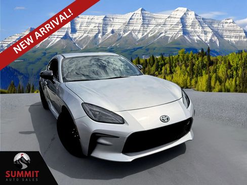 Used 2023 Toyota GR86 w/ ALL Weather Mat Package (TMS) RWD image 1