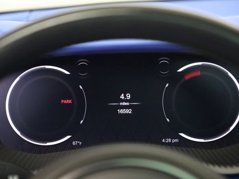 Used 2024 Aston Martin DBX 707 image 30