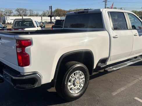 Used 2024 Chevrolet Silverado 2500 LT image 7