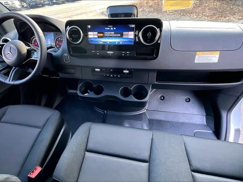 New 2026 Mercedes-Benz Sprinter 2500 image 7