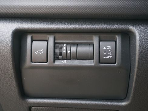 Used 2025 Subaru Forester Limited AWD/4WD image 17