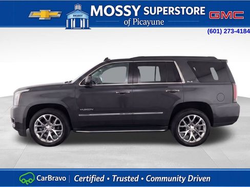 Used 2017 GMC Yukon SLE w/ Convenience Package image 8