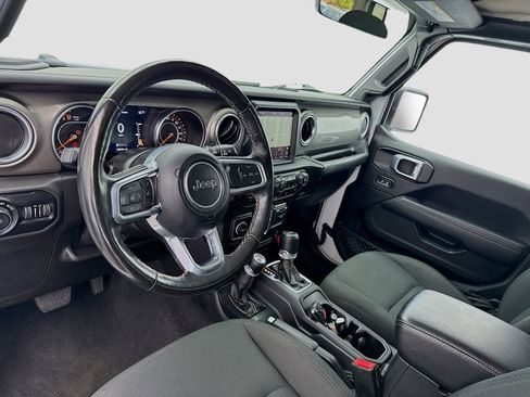 Used 2021 Jeep Wrangler Unlimited Sahara image 7