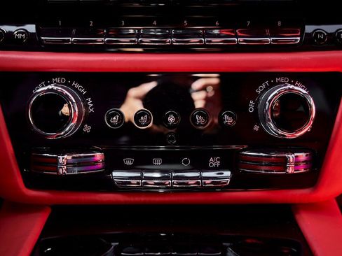 Used 2022 Rolls-Royce Ghost w/ Ghost Package image 75