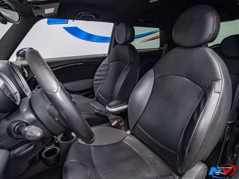 Used 2009 MINI Cooper John Cooper Works image 16