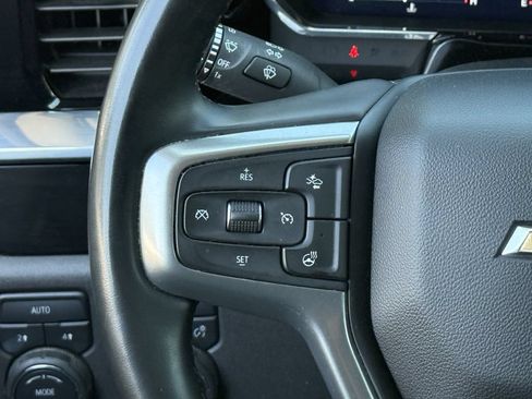 Used 2025 Chevrolet Silverado 1500 LT AWD/4WD image 13