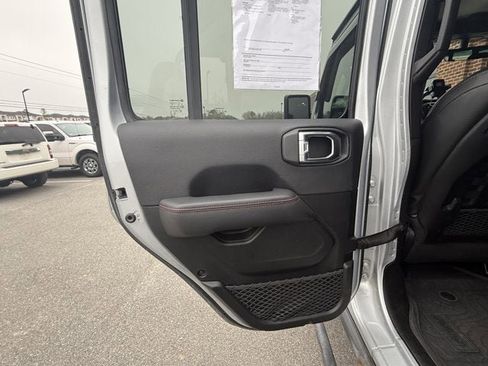 Used 2022 Jeep Gladiator Rubicon w/ LED Lighting Group image 15