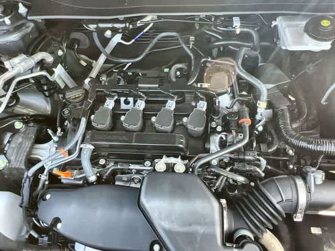 Used 2025 Honda CR-V EX-L image 10
