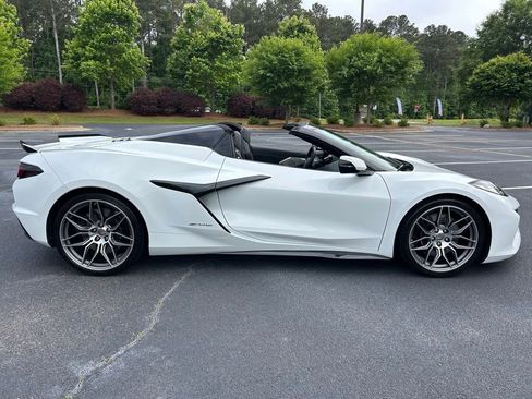 Used 2023 Chevrolet Corvette Z06 w/ Chrome Exterior Badge Package RWD image 31