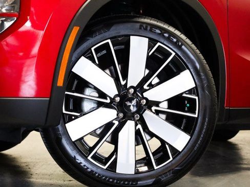 New 2025 Mitsubishi Outlander SE image 3