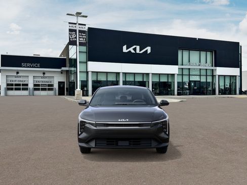 New 2026 Kia K4 LX image 2
