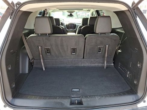 Used 2020 Chevrolet Traverse LT w/ LT Premium Package image 24