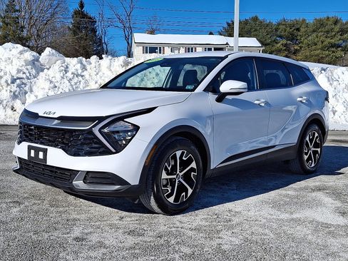 Used 2023 Kia Sportage EX FWD image 3
