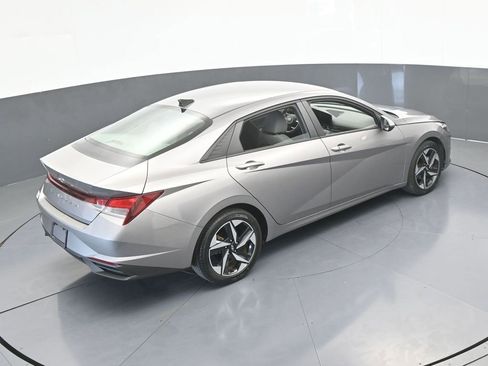 Used 2023 Hyundai Elantra SEL w/ Convenience Package image 52
