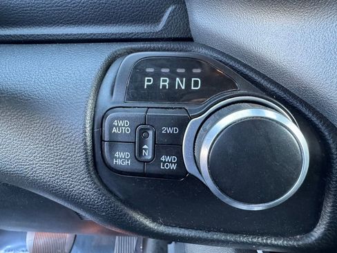Used 2020 RAM 1500 Big Horn AWD/4WD image 25