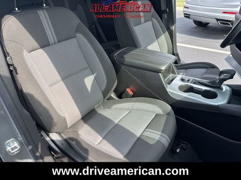 Used 2025 Chevrolet Blazer LT image 27