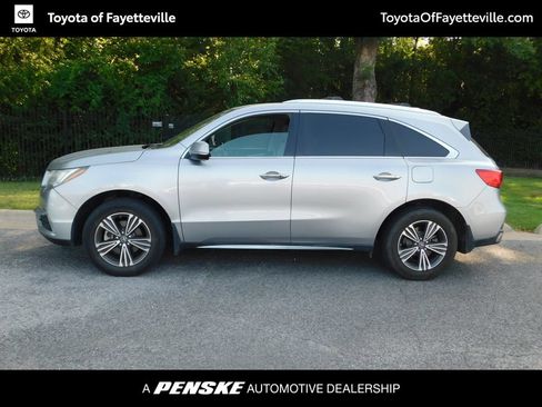 Used 2017 Acura MDX FWD image 2