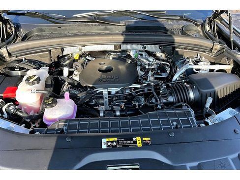 New 2026 Jeep Grand Cherokee L Limited image 12