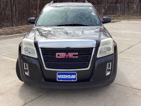 Used 2011 GMC Terrain SLT image 3