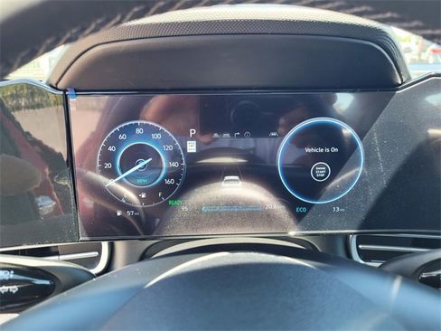 New 2025 Hyundai Elantra Limited image 11