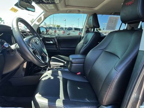 Used 2021 Toyota 4Runner TRD Off-Road Premium w/ Moonroof Package AWD/4WD image 17