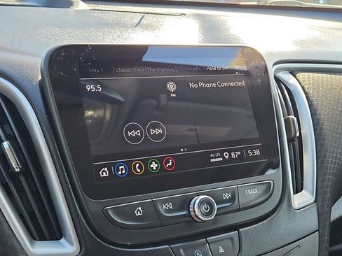 Used 2024 Chevrolet Malibu LT FWD image 28