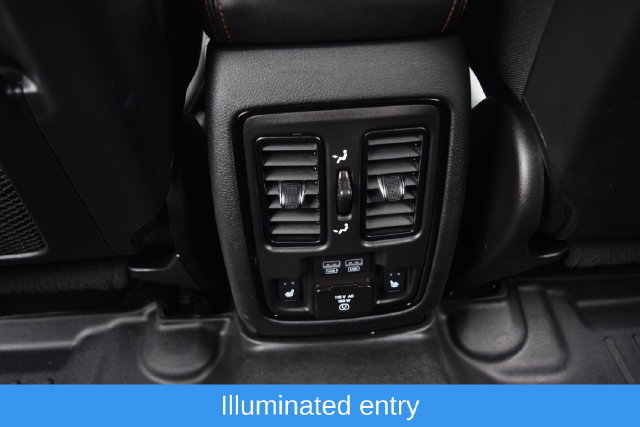 Used 2022 Dodge Durango R/T w/ Blacktop Package AWD/4WD image 19