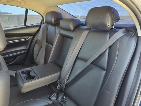 Used 2019 MAZDA MAZDA3 Sedan w/ Preferred Package FWD image 18