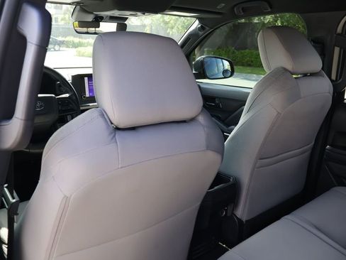 Certified 2025 Toyota Tacoma SR5 image 20